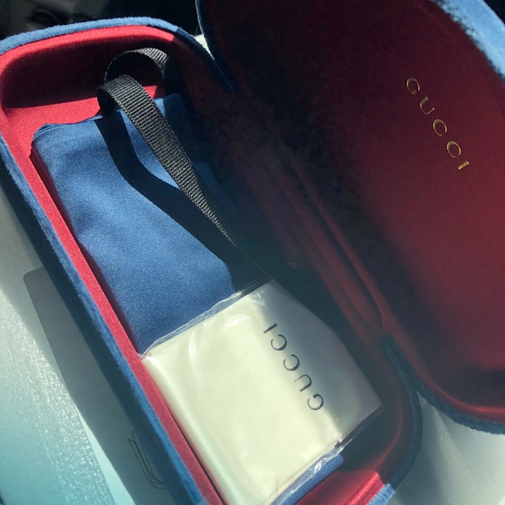 Gucci women sunglasses